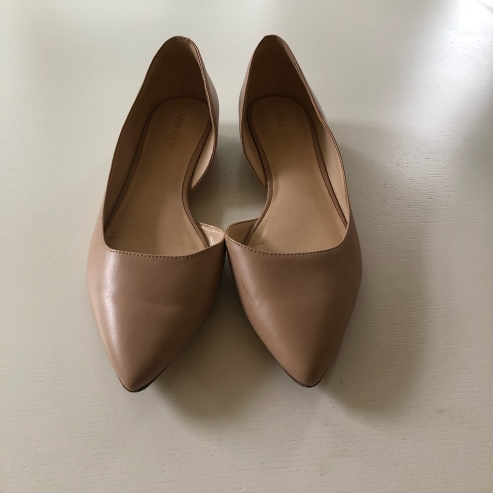 Perfect nude flat!